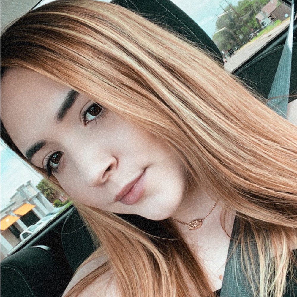 Meet your Posher, Vanessa